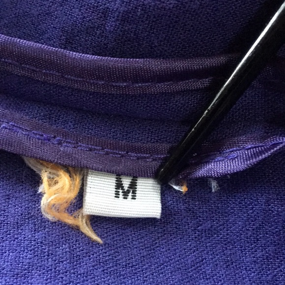 Beautiful Blue Blouse with Abalone Buttons - Picture 8 of 8